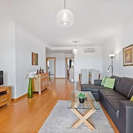 Sleeps 4 With Pool Air Con And Wifi Apartmán *