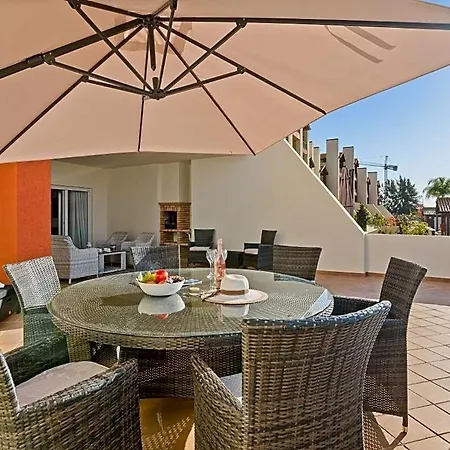 Sleeps 4 With Pool Air Con And Wifi Apartmán