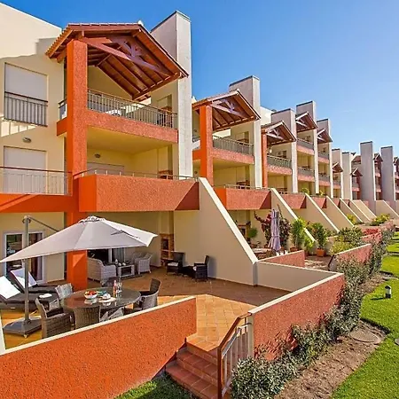 Apartamento Sleeps 4 With Pool Air Con And Wifi *