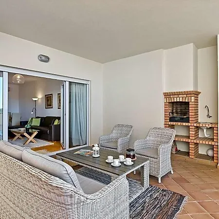Sleeps 4 With Pool Air Con And Wifi Apartamento