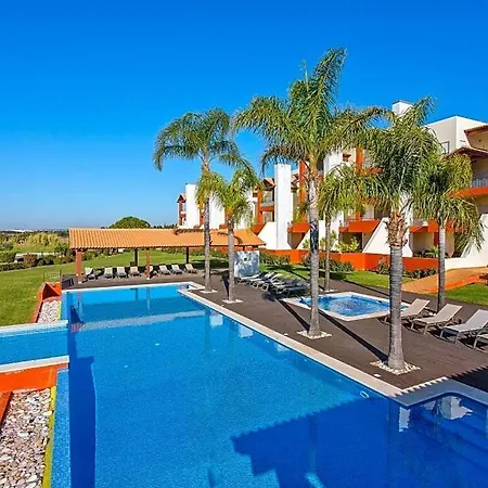 Sleeps 4 With Pool Air Con And Wifi Apartamento